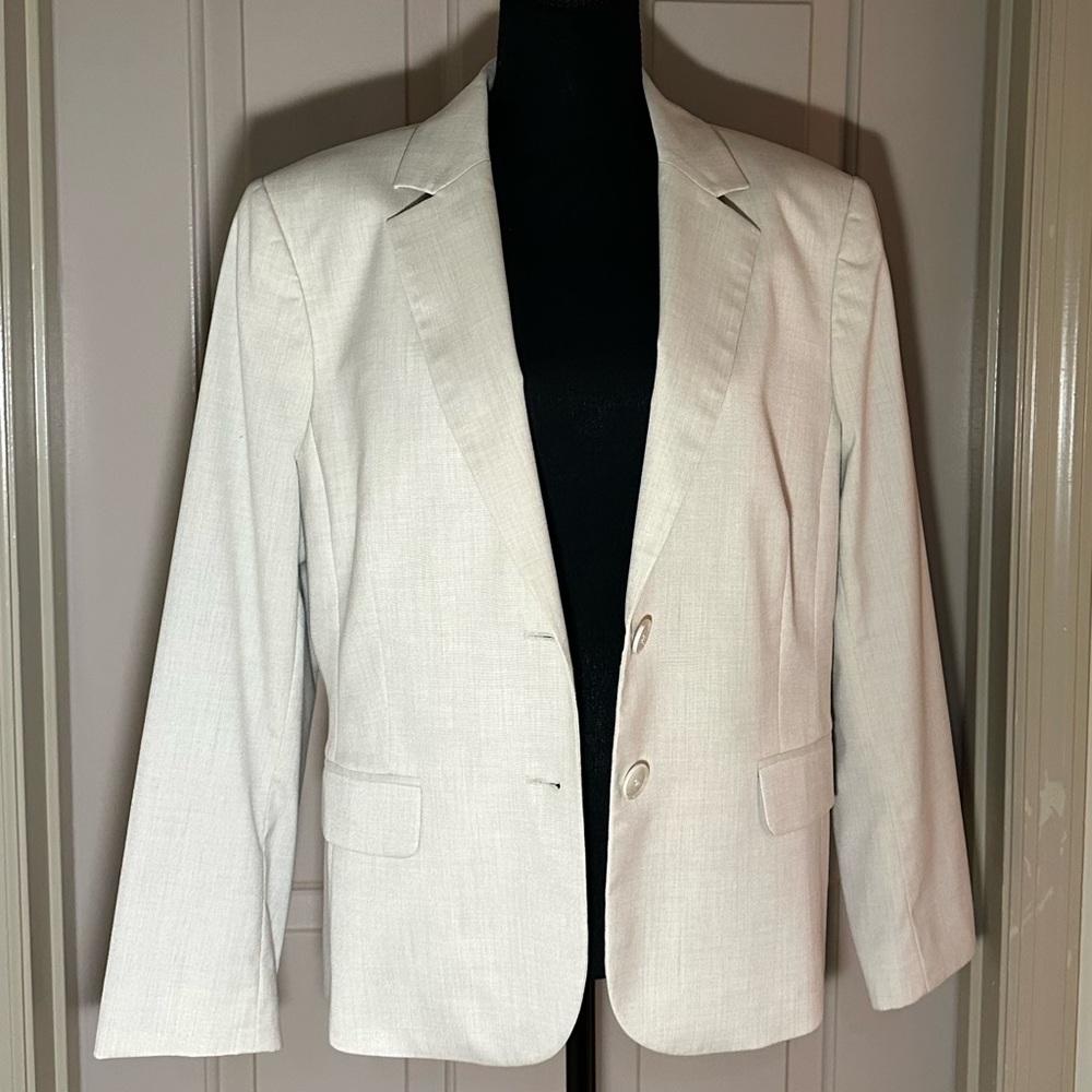 Ladies Jones New York Cream Blazer